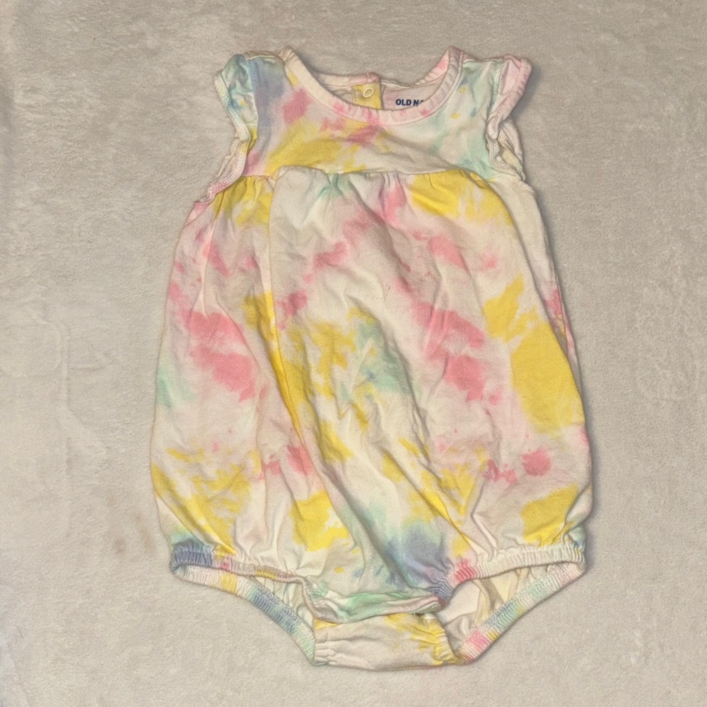Old Navy White Pastel Tie-Dye Baby One-Piece 12-18 months